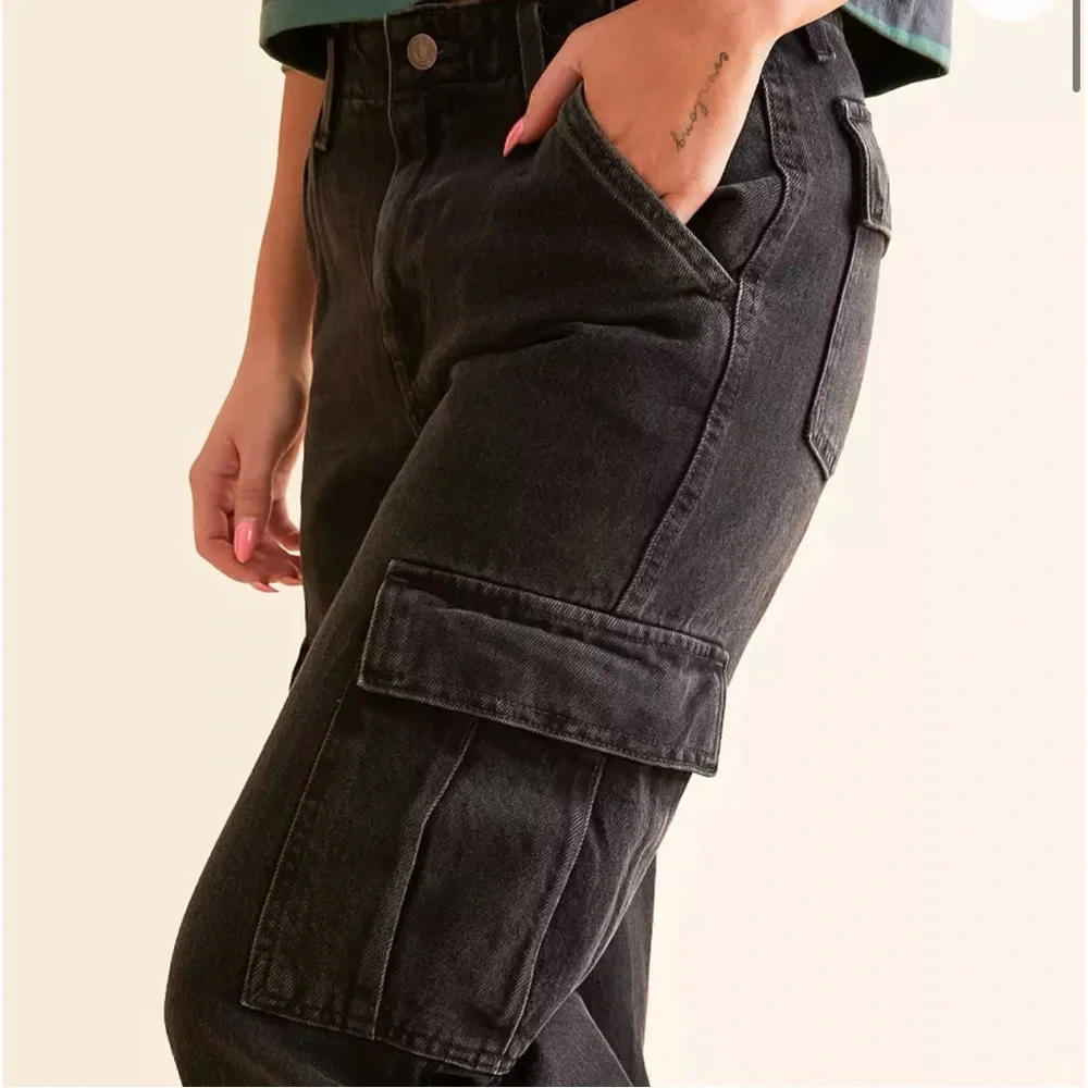 Levi's 94 Baggy Cargo Jeans - Picture 6 of 16